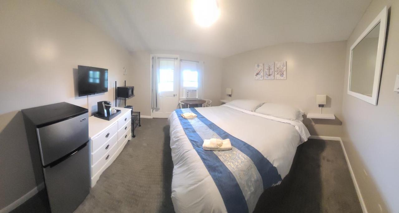 Lake Shore Farm Hotel Northwood